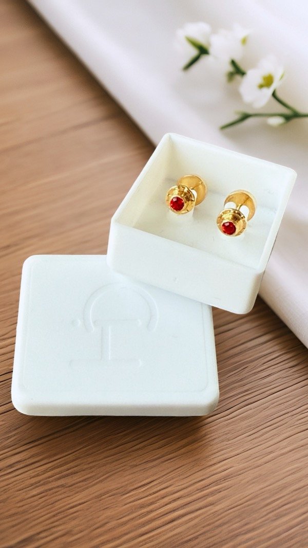 Producto - Abridores de ORO 18K piedra roja AB11