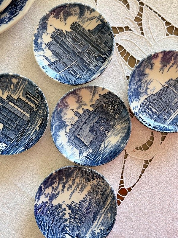 Producto - Set de 5 platos azules Enoch Wedgwood