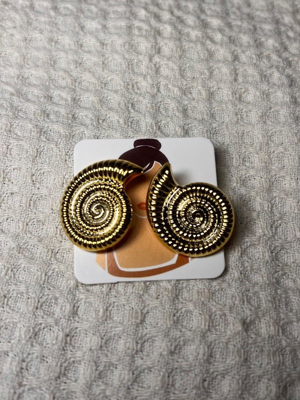 Producto - Aros caracola 2 grande dorado