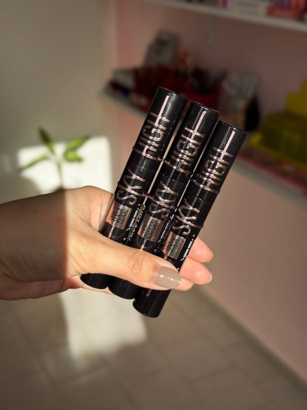 Producto - MASCARA PARA PESTAÑAS SKY HIGH by Miss Lara