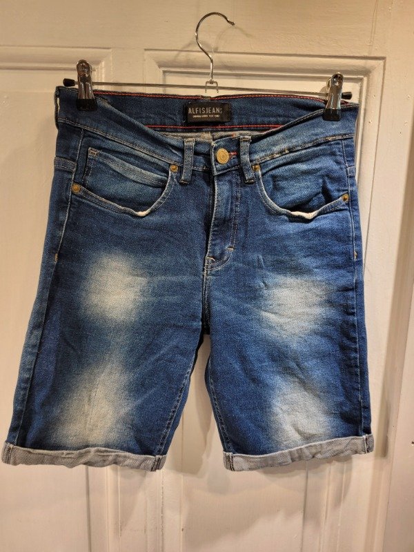 Producto - Bermuda ALFIS JEANS de jean azul Talle 30 - PRECIO: 24X