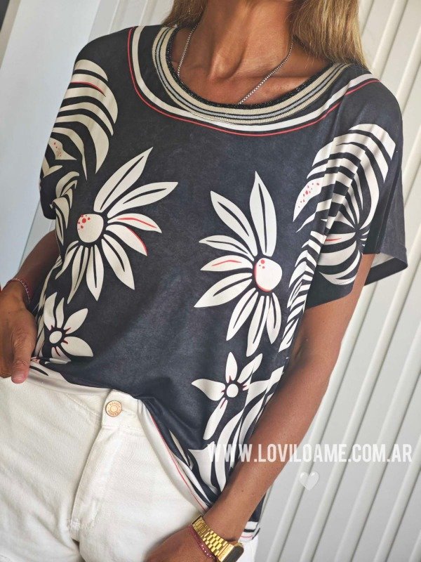 Producto - Remera Preta