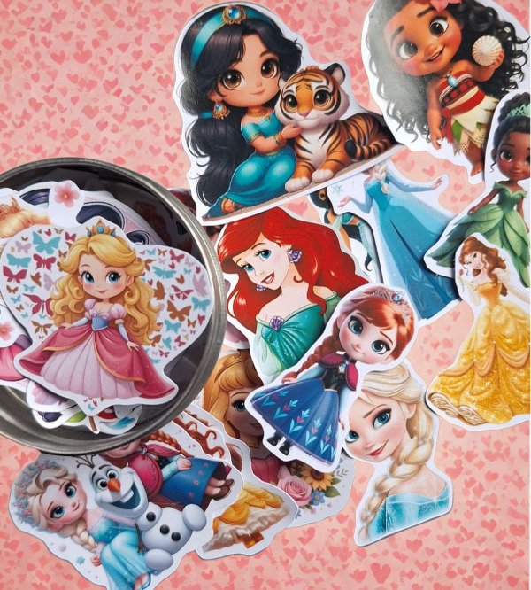 Producto - Lata de stickers Princesas de películas chica