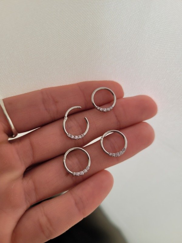 Producto - Piercing septum con bisagra strass Rosa AQ 1 cm