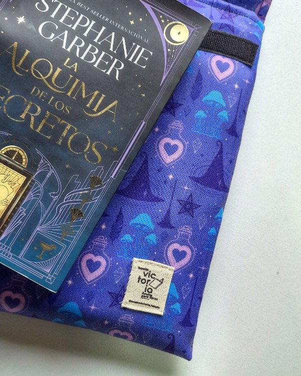 Producto - Funda para libros estándar Potion Love IMPERMEABLE - 3