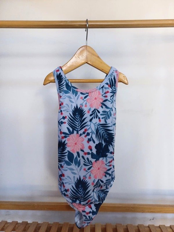 Producto - Entera paseo floral