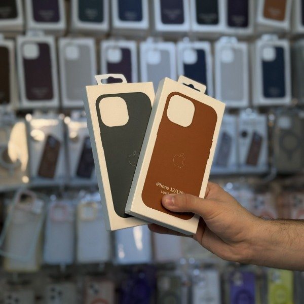 Producto - LEATHER CASE IPHONE