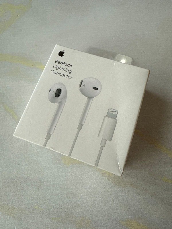 Producto - Auriculares EARPODS LIGHTNING AAA Apple