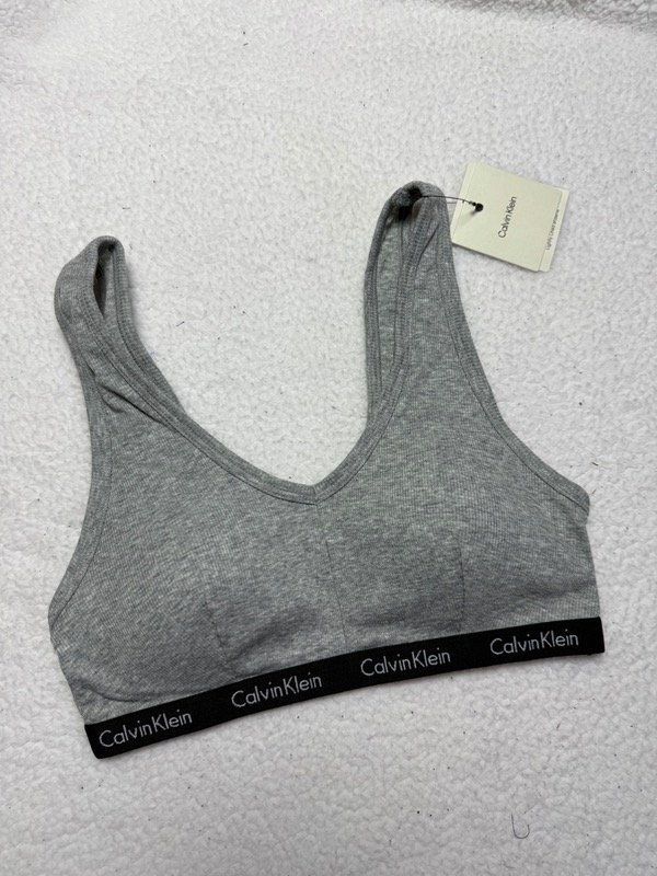 Producto - Top Ck Gris