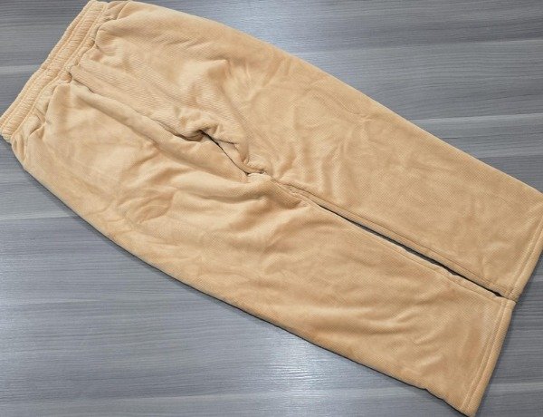 Producto - PANTALÓN PLUSH PREMIUM CREMA CLARO TALLES (M/L/XL/XXL)