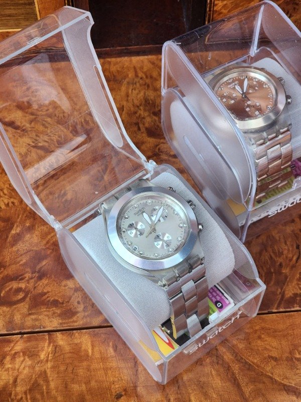 Producto - Reloj SWATCH full blooded plateado