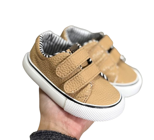 Producto - A 118 Zapatilla ecocuero 2 abrojos