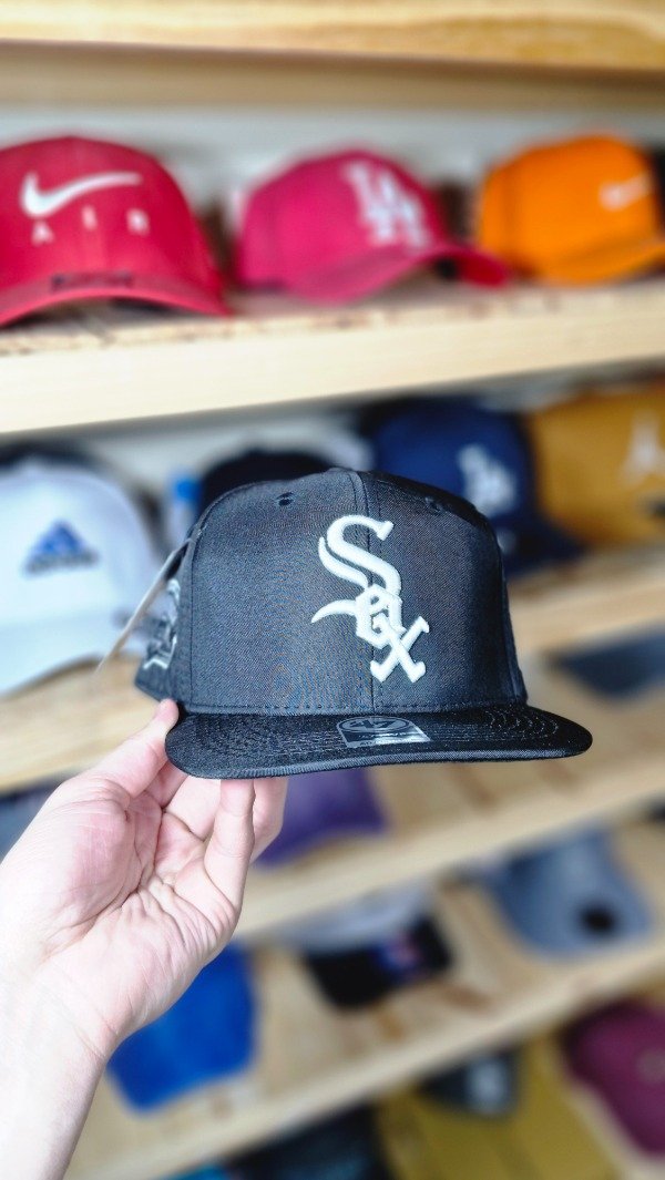 Producto - GORRA PREMIUM SOX NEGRO TOTAL