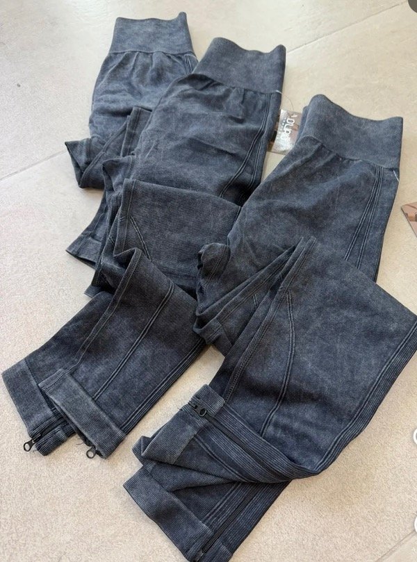 Producto - Calza con frunce negra