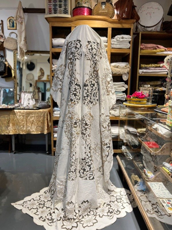 Producto - Antiguo mantel en hilo italiano