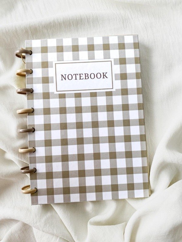 Producto - Trazos Verde Oliva - Cápsula Tartan