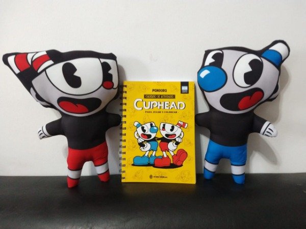 Producto - 2 Muñecos + Cuaderno Infantil