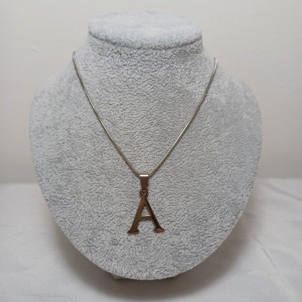 Producto - collar letra A
