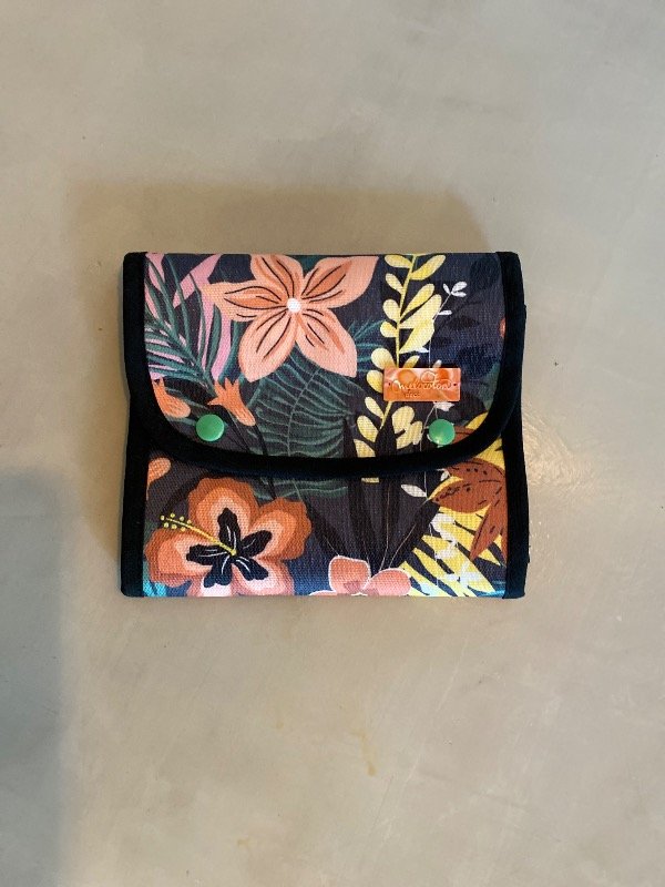 Producto - Neceser desplegable Flores fdo oscuro - 3