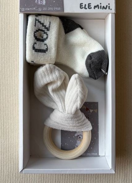 Producto - Mini box sonajero bunny + zoquetes