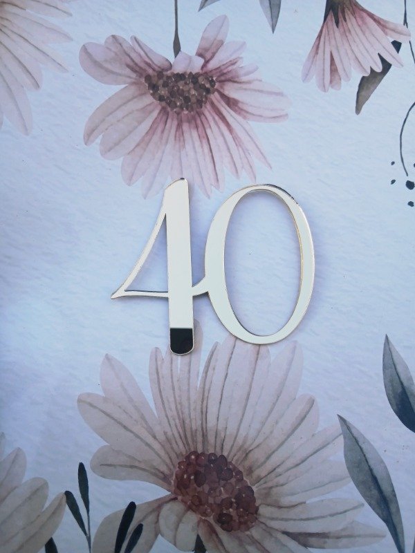 Producto - Topper frontal acrilico dorado 40