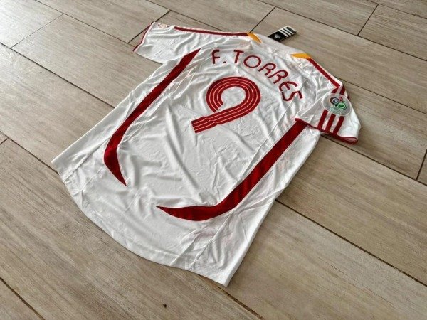 Producto - CAMISETA ESPAÑA IMPORTADA ALTERNATIVA RETRO 2006 #9 TORRES - 4