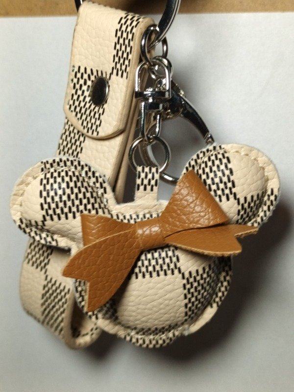 Producto - Mickey de cuero para  las llaves de tu vehículo