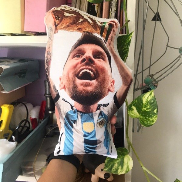 Producto - Muñeco Messi Busto copa - 1