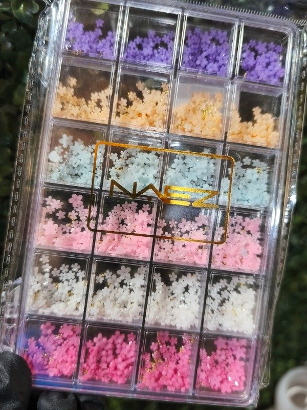 Producto - Flor con caviar pastel caja grande