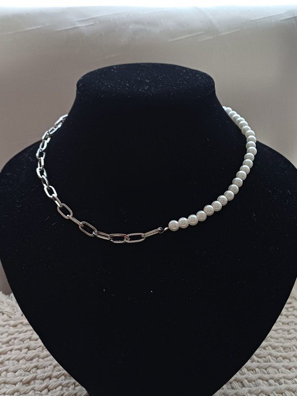 Producto - Collar mitad perlas mitad cadena sin carita