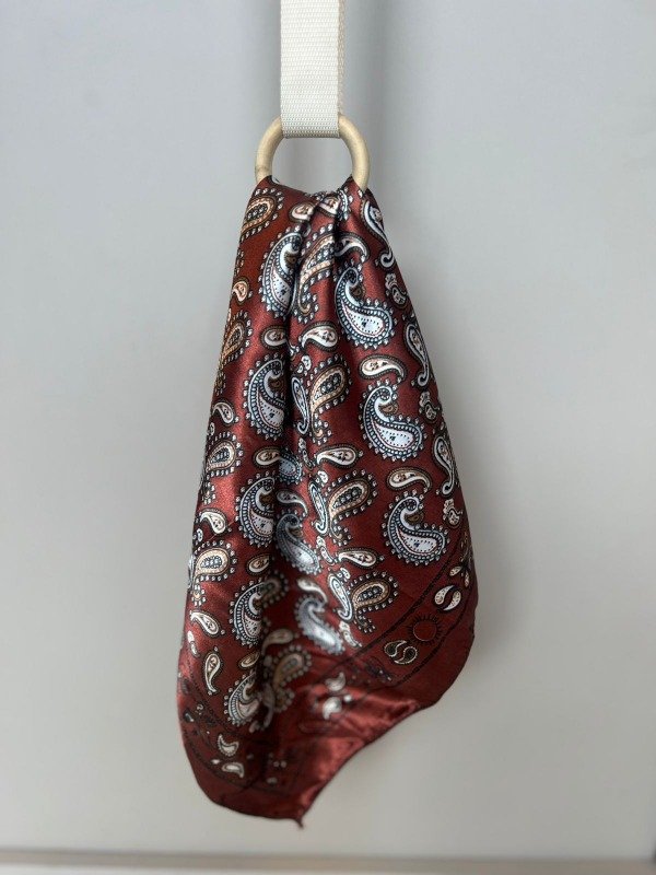 Producto - Panuelo Bulgaro Marron S