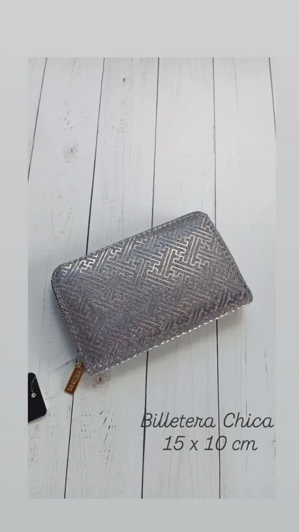 Producto - BILLETERA BRILLOSA GRIS