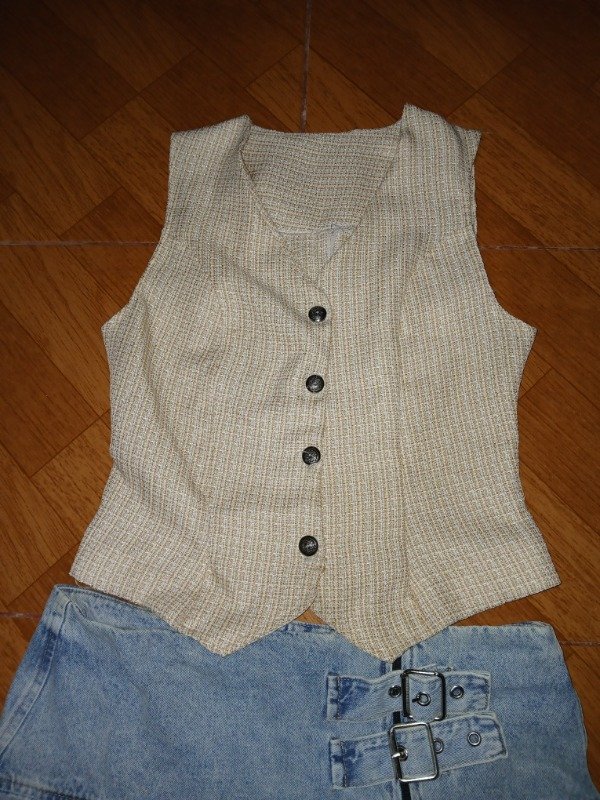 Producto - Chalequito Tweed media estación