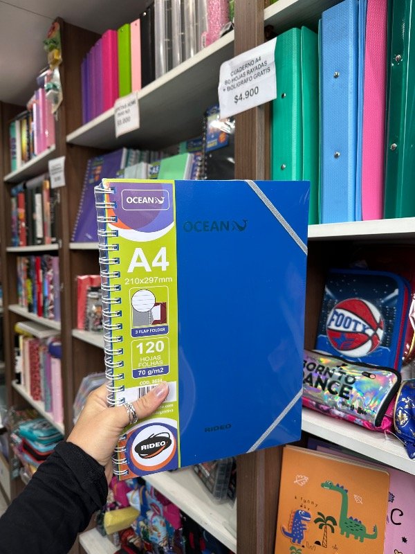 Producto - Cuaderno A4 Ocean Azul Rayado CON CARPETA