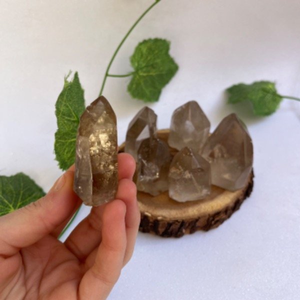 Producto - Punta de Cuarzo Fumé con Base Pulida