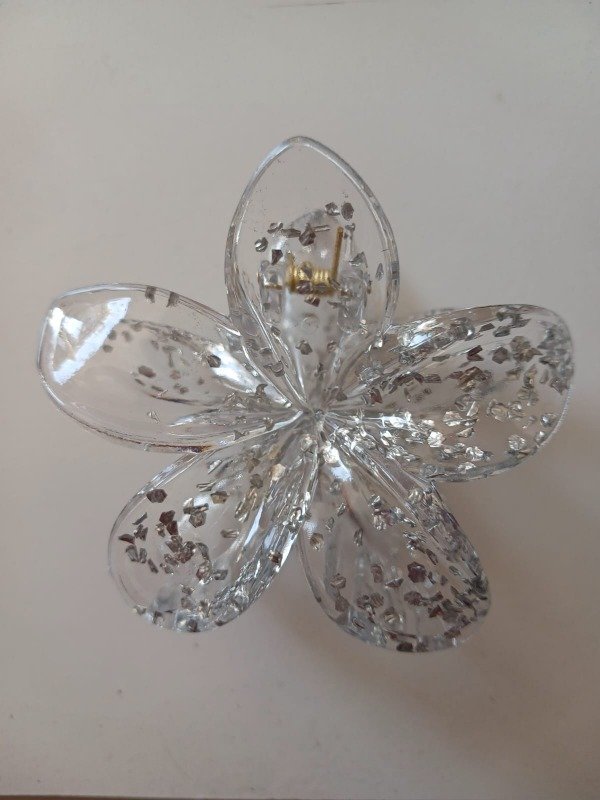 Producto - Broche p/pelo 7.5cm Flor Hawaiana Estampa Transparente M05