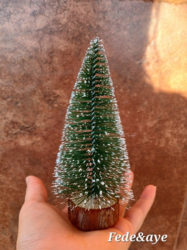 Producto - ARBOLITO 15CM ADORNO