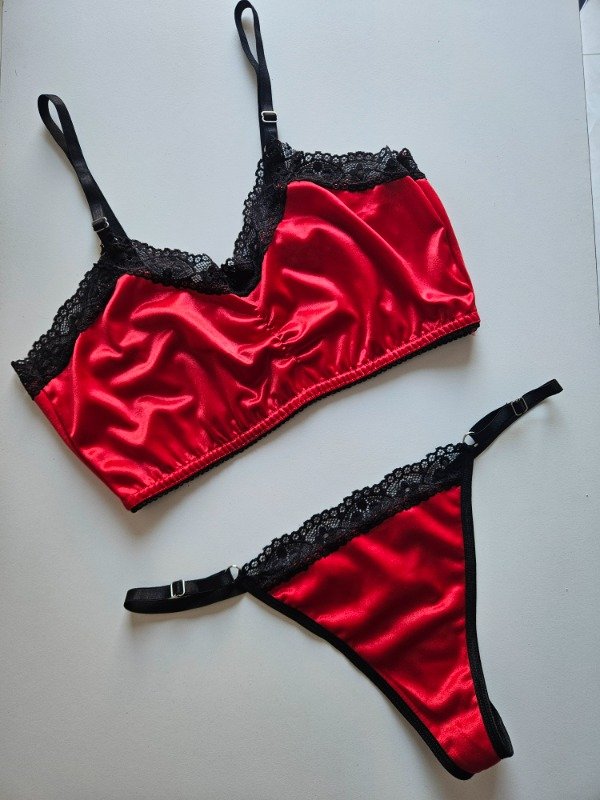 Producto - CONJUNTO DE SATEN TOP (EX009) ROJO