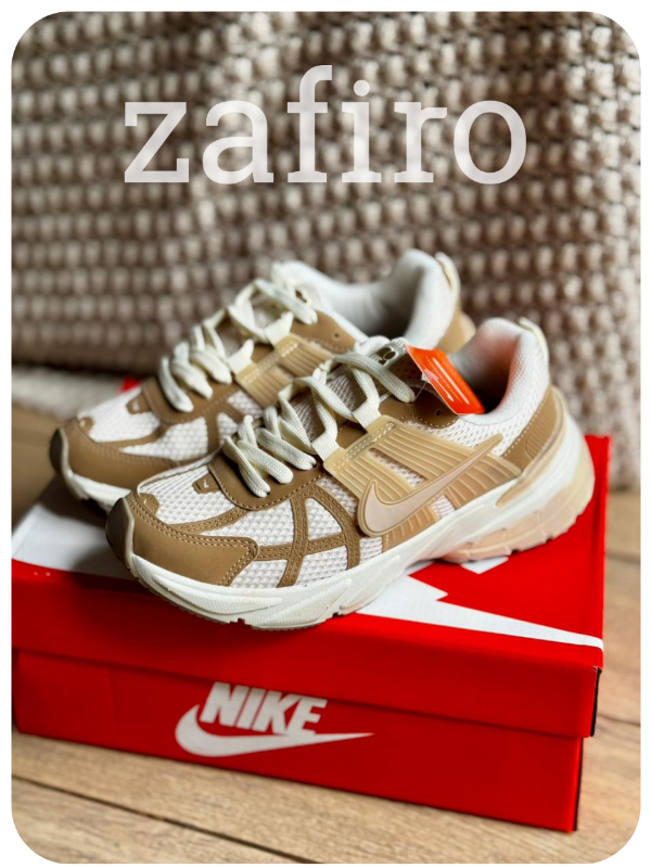 Producto - Nike V2K Beige