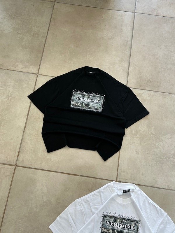 Producto - TSHIRT OVER DOLAR BLACK