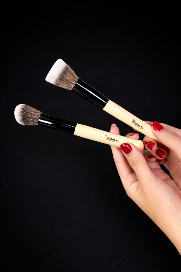 Producto - BROCHA CONTORNO Y RUBOR Y BASE FRANN ESTILISTA MAKEUP - 2
