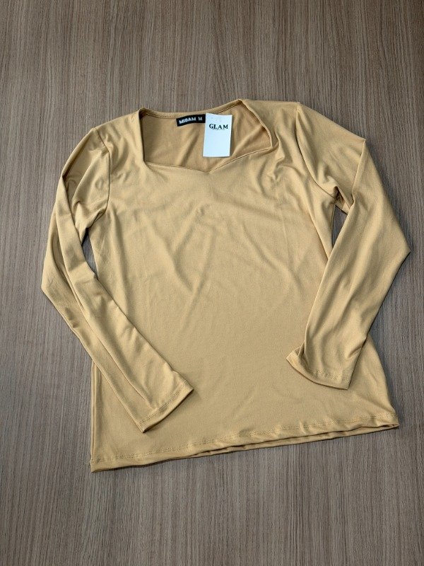 Producto - Remera isa beige