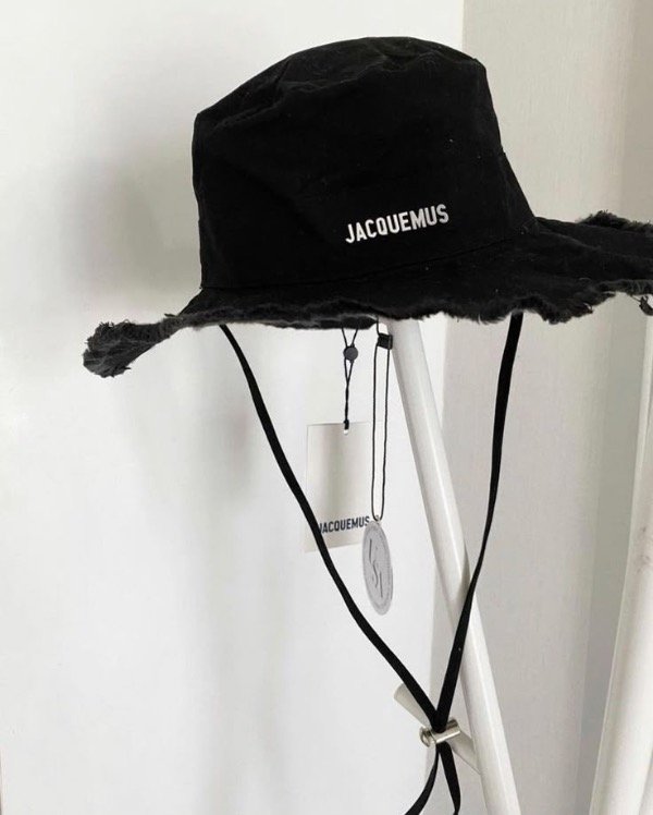 Producto - Piluso Jacquemus Negro