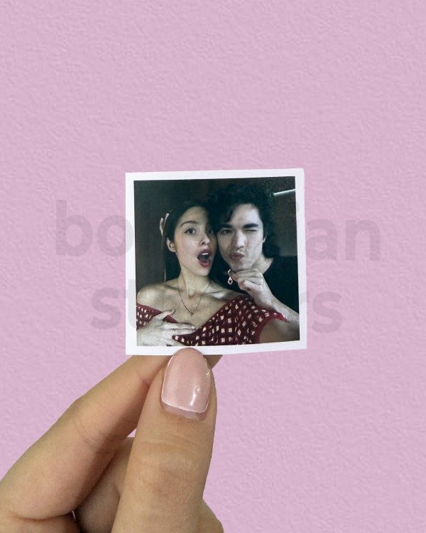 Producto - OLIVIA Y CONAN - Sticker Individual de Conan Gray