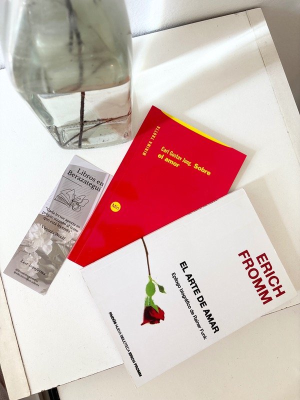 Producto - Sobre el amor, Carl Jung.