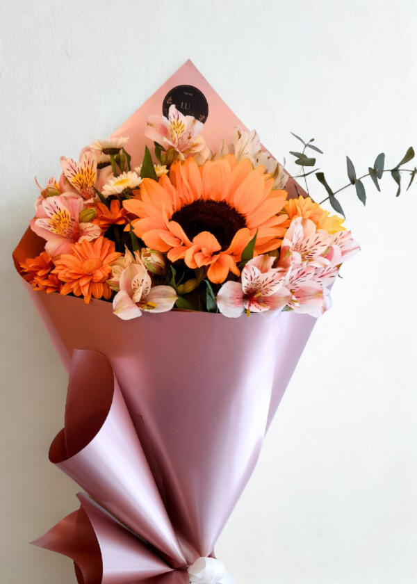 Producto - Ramo de girasol y flores de estación