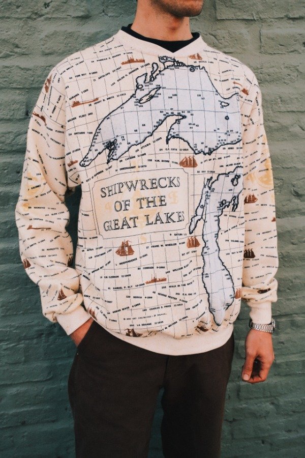 Producto - Buzo Lakes