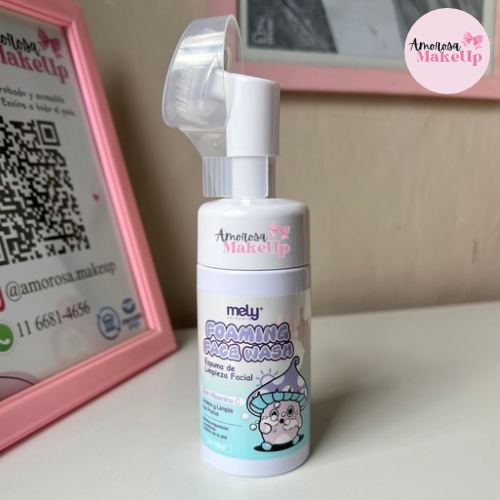Producto - Espuma limpiadora facial