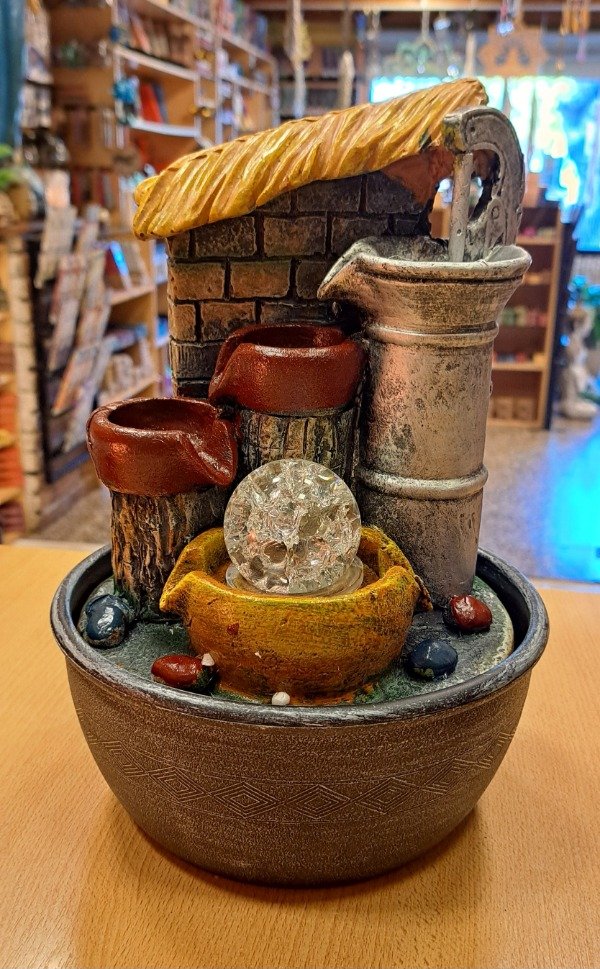 Producto - Fuente de Agua 4 cuencos Aljibe y Choza con esfera 27 cm