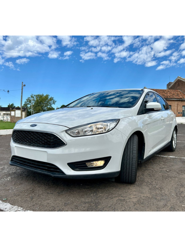 Producto - Ford Focus 1.6 S 5P MT 2018